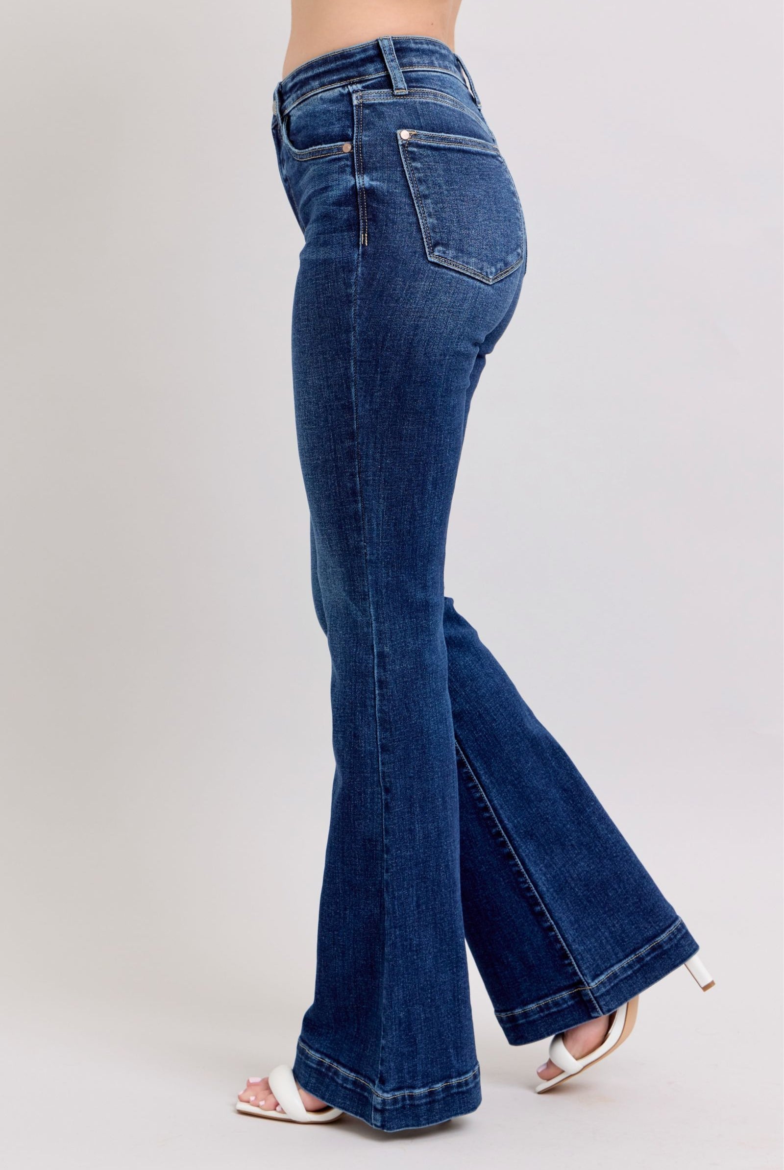 21925ddb-2e56-47b5-9abe-00888ec37fef-Max