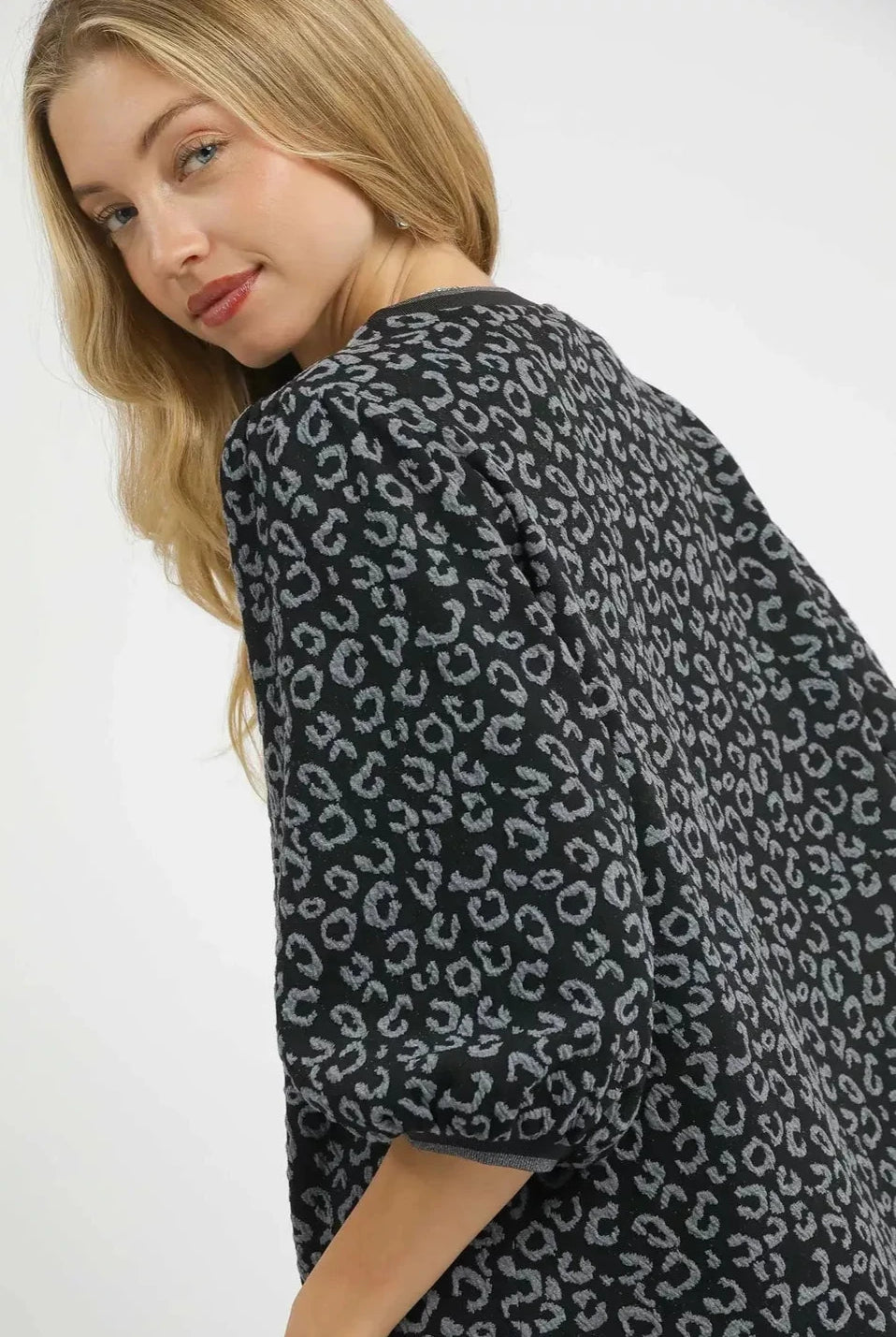 cf7e5f76-3e34-493b-9df4-0195777128a1-Max